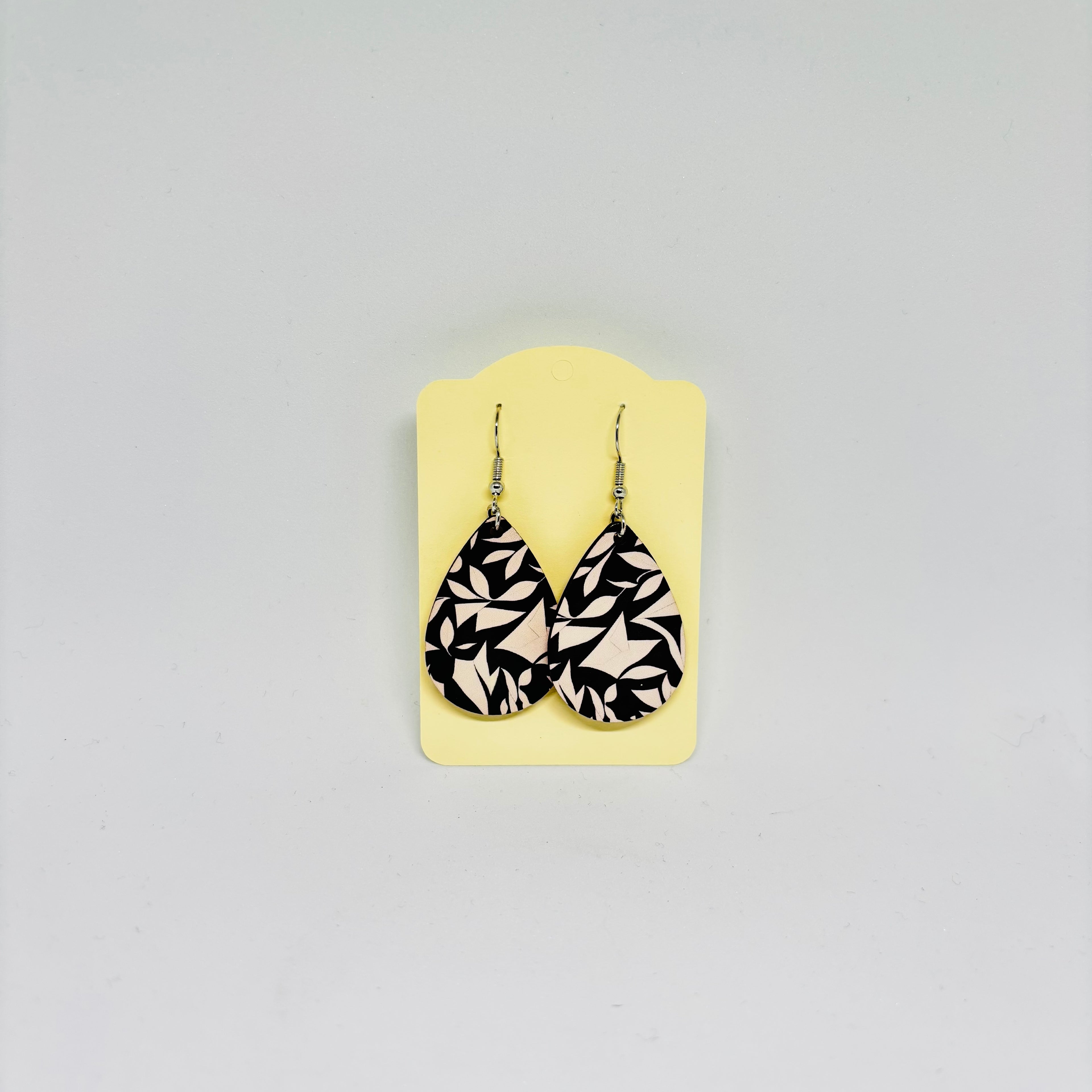 Boucles d’oreilles noire et blanc