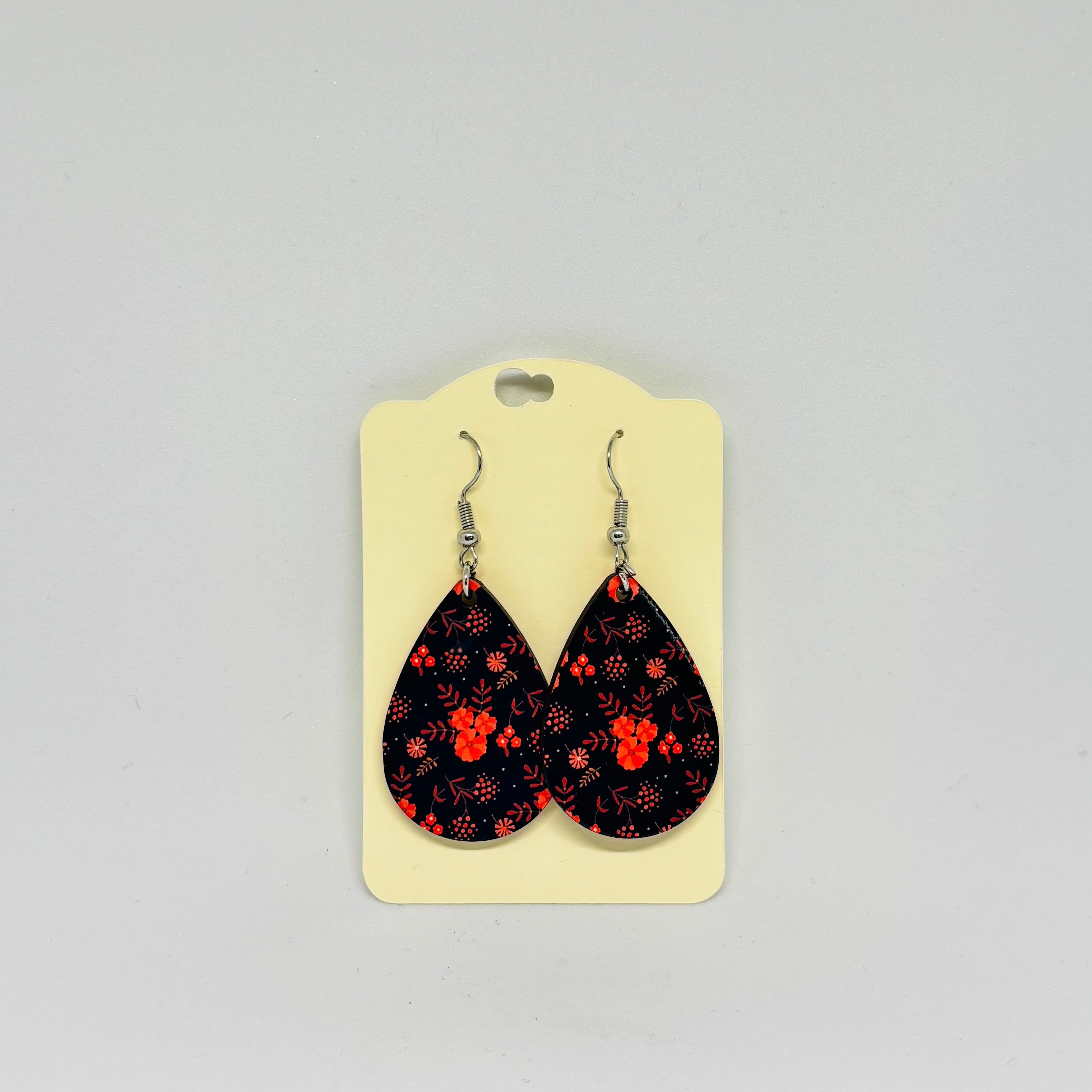 Boucles d’oreilles gouttes style floral